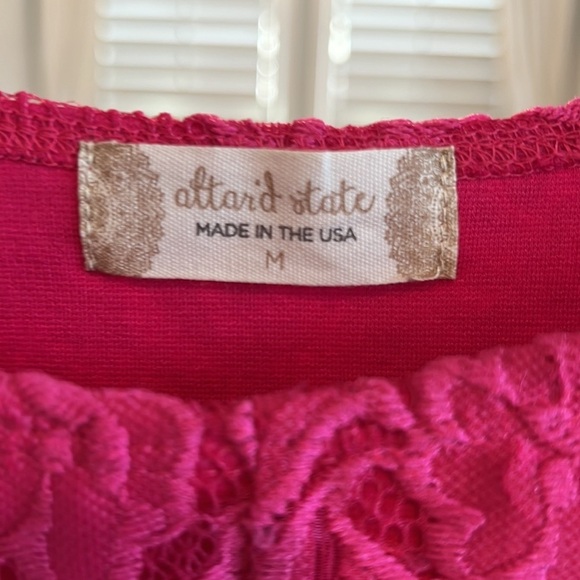 ALTAR’D STATE FUCHIA LACE CORSET CROP TOP SIZE M - Picture 4 of 10